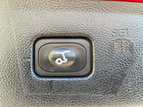 Used 2020 Ford Edge SEL w/ Convenience Package FWD image 12