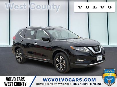 Used 2017 Nissan Rogue SL w/ SL Premium Package