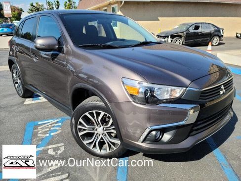 Used 2017 Mitsubishi Outlander Sport ES image 1
