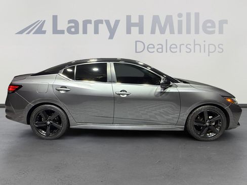Certified 2023 Nissan Sentra SR w/ Midnight Edition Package image 6