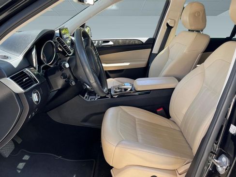 Used 2019 Mercedes-Benz GLS 450 4MATIC image 3
