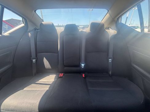 Used 2025 Nissan Altima 2.5 SV FWD image 35