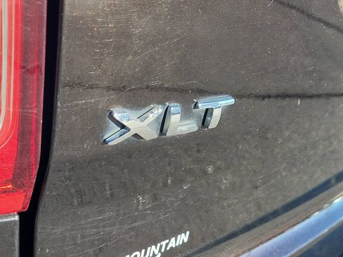 Used 2013 Ford Explorer XLT AWD/4WD image 17