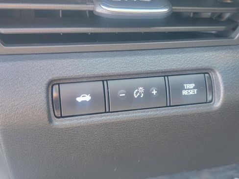 Certified 2023 Nissan Altima 2.5 SV image 32