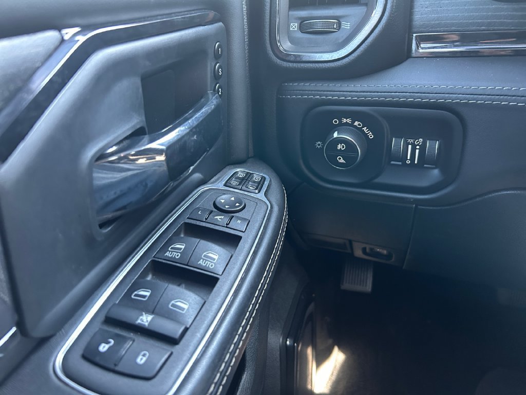 Used 2024 RAM 3500 Limited w/ Night Edition AWD/4WD image 20