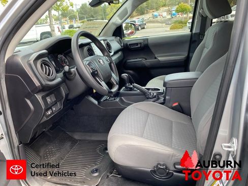 Certified 2022 Toyota Tacoma SR AWD/4WD image 32
