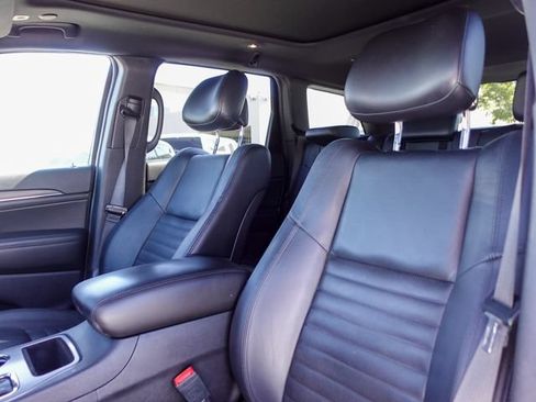 Used 2021 Jeep Grand Cherokee Limited X RWD image 23