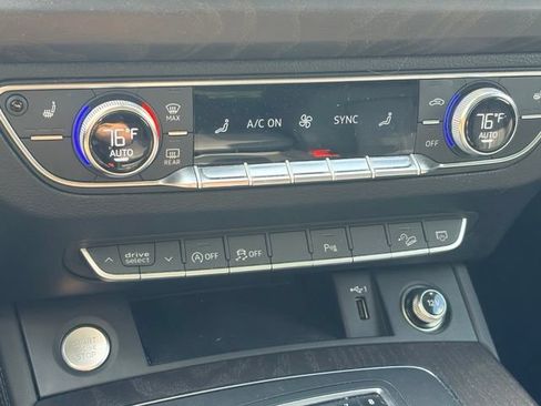 Used 2019 Audi Q5 Premium w/ Premium Plus Package AWD/4WD image 10