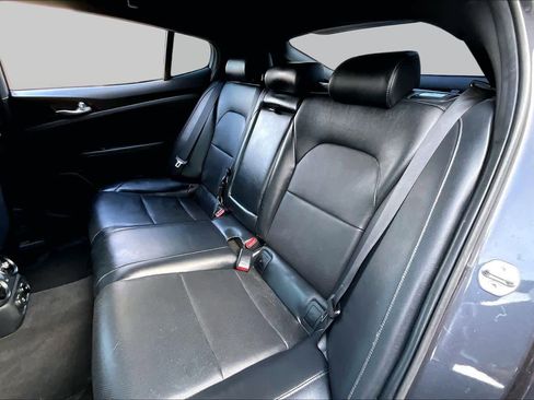Used 2020 Kia Stinger GT-Line RWD image 20