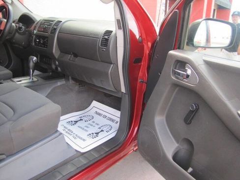 Used 2012 Nissan Frontier S w/ S Preferred Pkg image 12