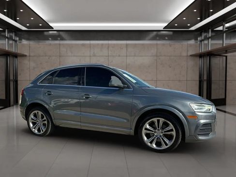 Used 2017 Audi Q3 2.0T Premium Plus w/ Premium Plus Package FWD image 17