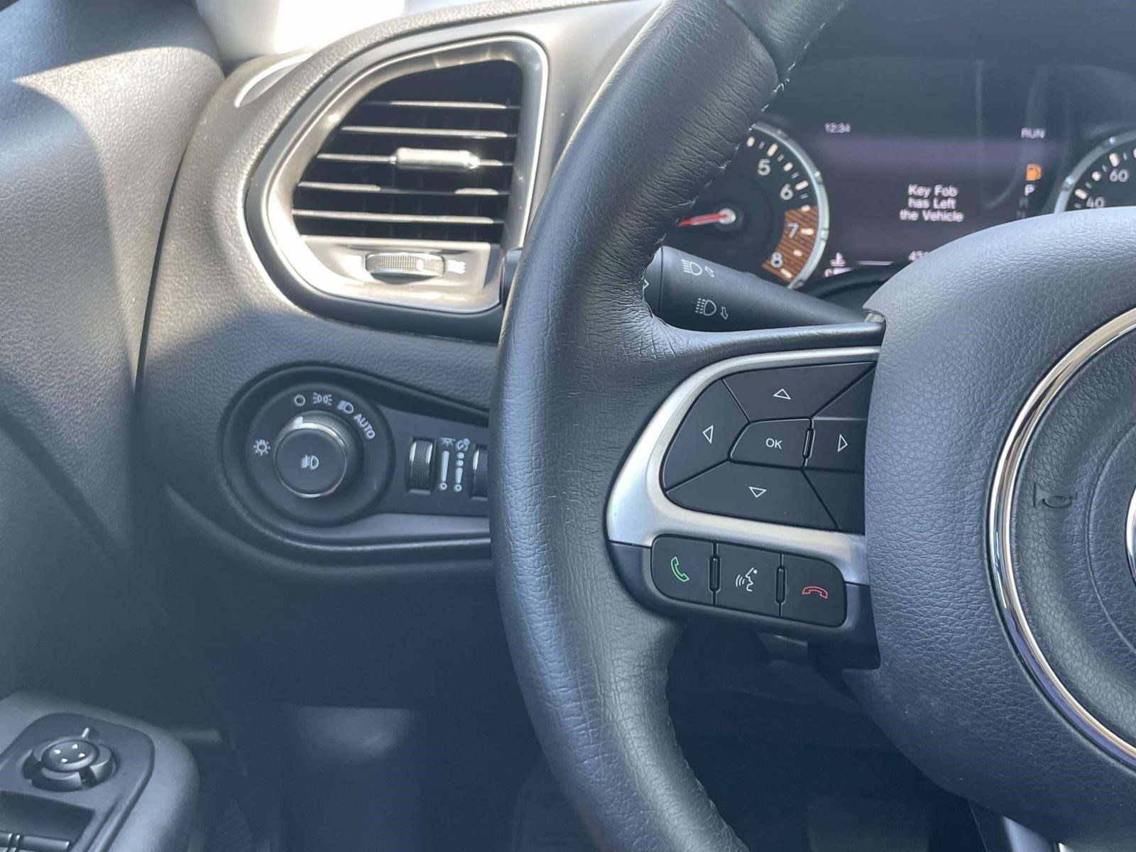 Used 2023 Jeep Renegade Limited AWD/4WD image 20