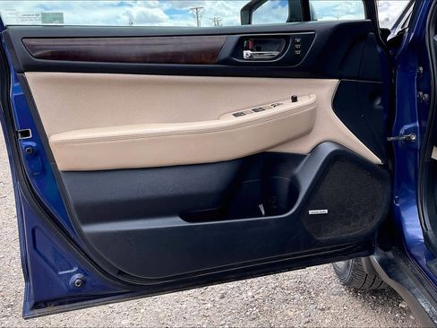 Used 2015 Subaru Outback 2.5i Limited image 21