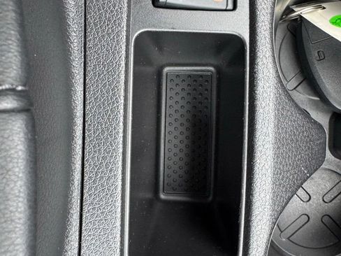 Used 2022 Nissan Rogue Sport SV AWD/4WD image 34