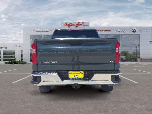 Used 2025 Chevrolet Silverado 1500 LT image 4