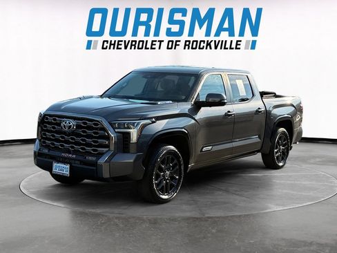 Used 2024 Toyota Tundra Platinum AWD/4WD image 2
