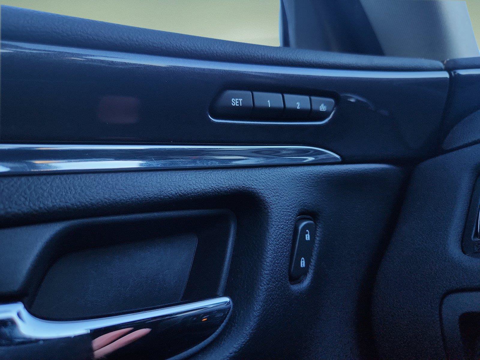 Used 2018 Chevrolet Impala Premier w/ Premier Confidence Package FWD image 28