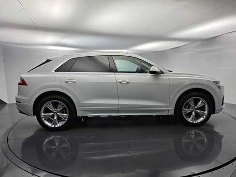 Used 2019 Audi Q8 Premium image 3