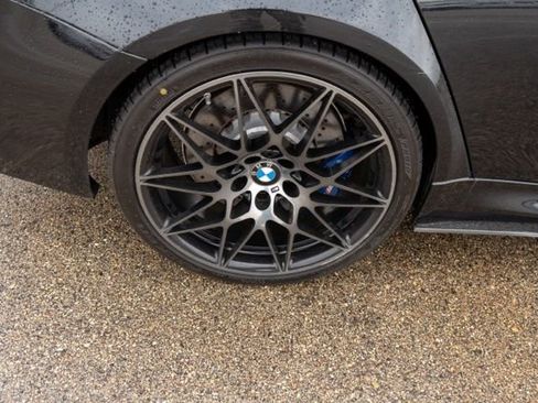 Used 2018 BMW M3 RWD image 9