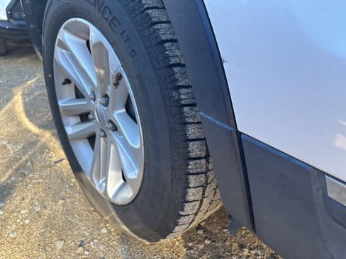 Used 2012 Ford Explorer XLT image 5