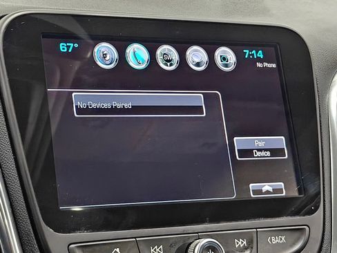 Used 2018 Chevrolet Equinox Premier image 39