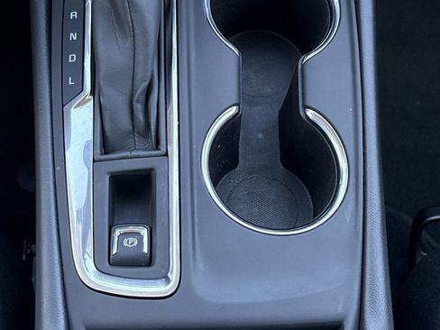 Used 2023 Chevrolet Equinox LT w/ Driver Convenience Package image 26