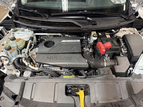 Certified 2025 Nissan Rogue SL FWD image 24