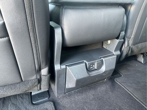 Used 2023 Ford F150 XLT RWD image 38