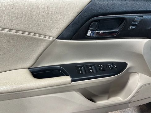 Used 2014 Honda Accord EX-L image 10