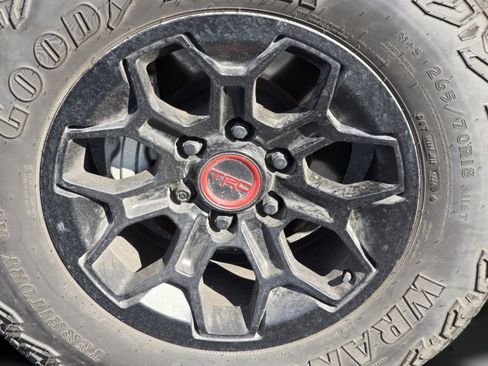 Used 2025 Toyota Tacoma TRD Pro image 34