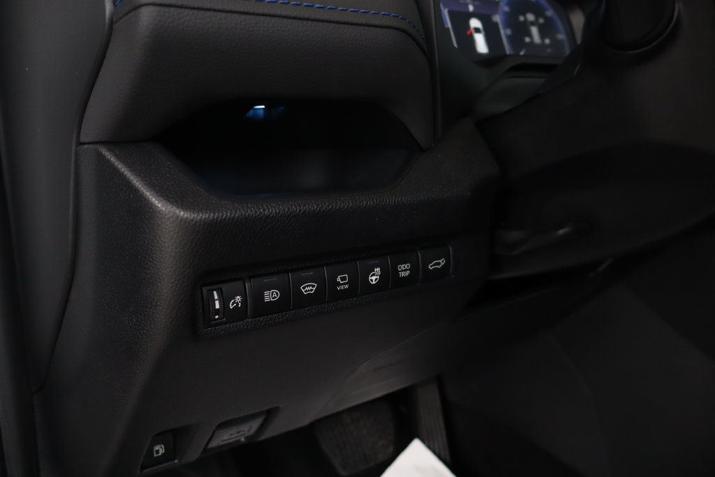 Used 2023 Toyota RAV4 XSE AWD/4WD image 16