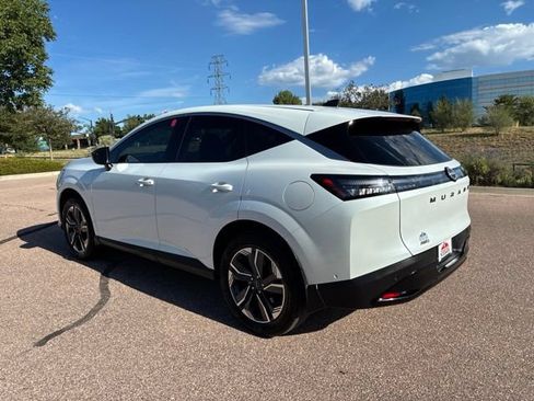 Used 2025 Nissan Murano SV AWD/4WD image 5