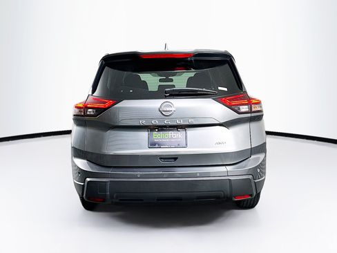 Used 2025 Nissan Rogue SV AWD/4WD image 7
