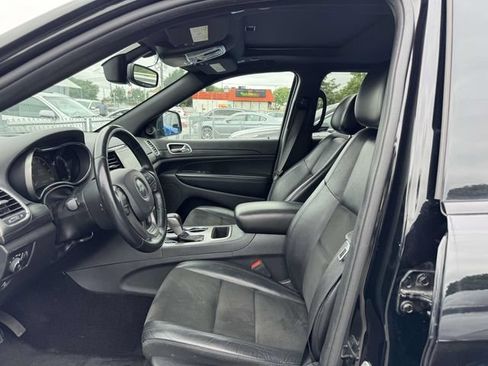 Used 2019 Jeep Grand Cherokee Altitude AWD/4WD image 20