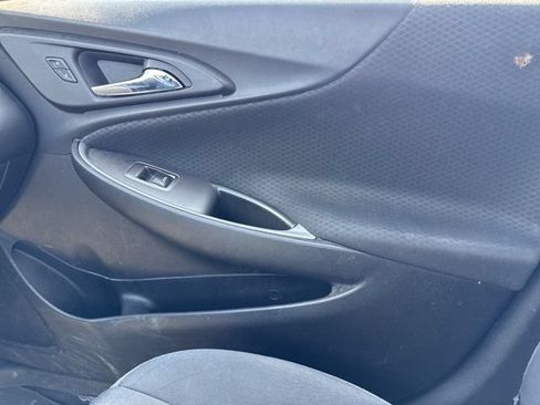 Used 2017 Chevrolet Malibu LS w/ LPO, Convenience Package 1 FWD image 20