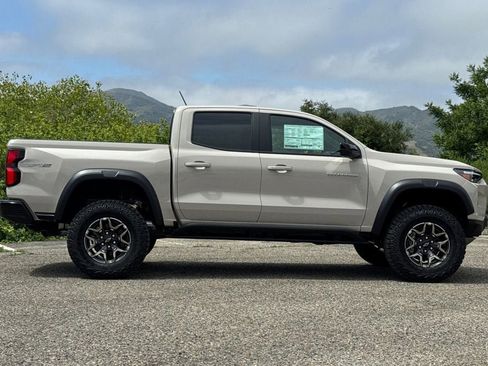 New 2026 Chevrolet Colorado ZR2 w/ Technology Package AWD/4WD image 3