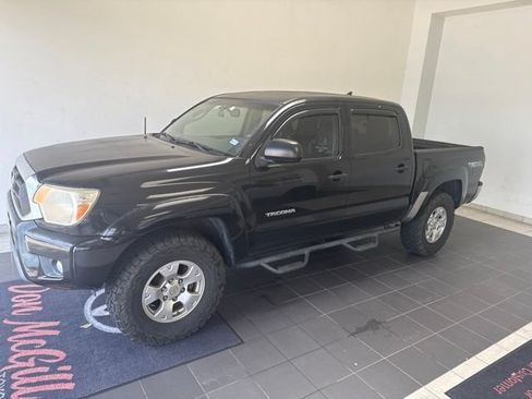 Used 2012 Toyota Tacoma 4x4 Double Cab w/ TRD Off-Road Pkg image 2