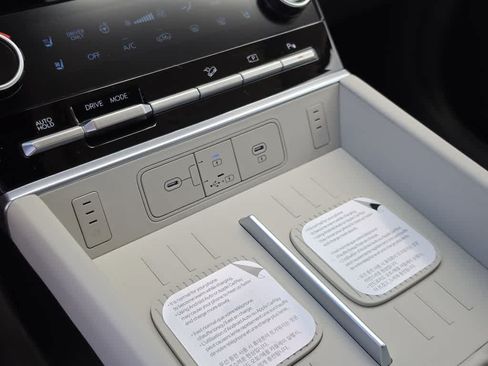 New 2026 Hyundai Santa Fe Calligraphy FWD image 33