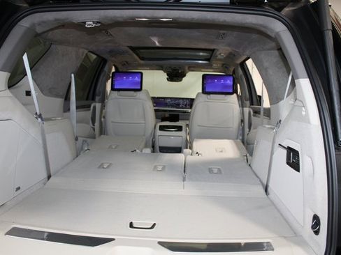 New 2026 Cadillac Escalade Platinum Luxury image 35