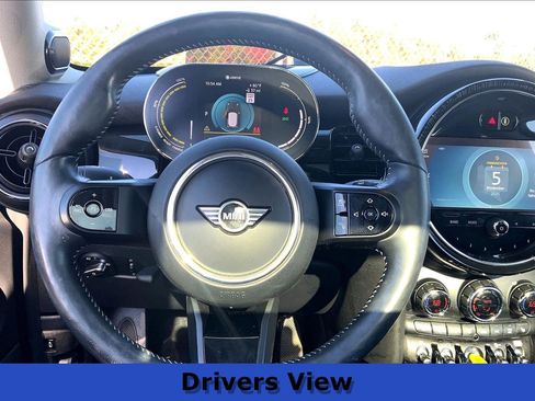 Used 2023 MINI Cooper SE image 4