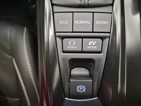 New 2026 Toyota Camry Hybrid w/ Convenience Package FWD image 69