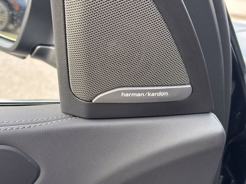 New 2026 BMW X5 xDrive50e image 11