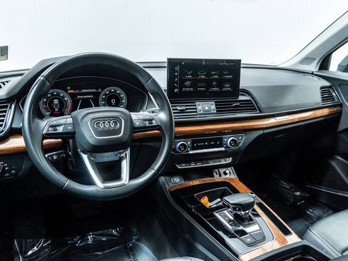 Used 2023 Audi Q5 2.0T Premium Plus w/ Premium Plus Package image 4