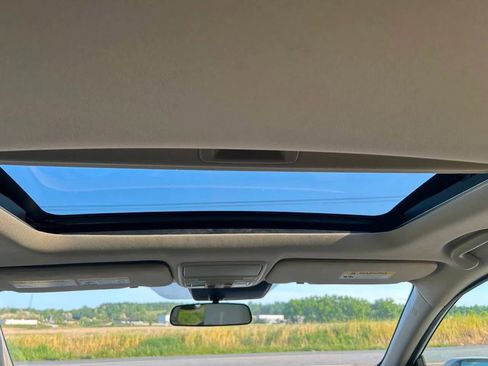 Used 2017 Honda CR-V EX image 17