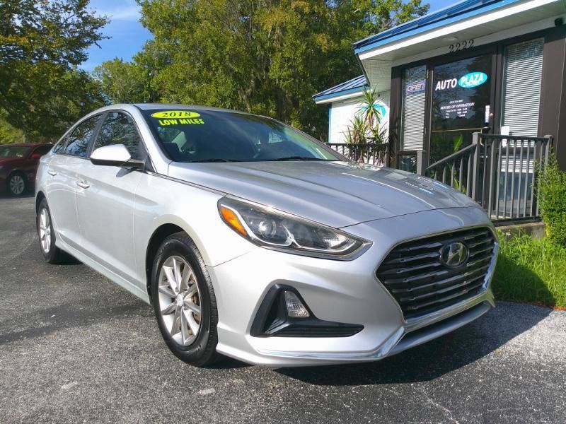 Used 2018 Hyundai Sonata SE w/ Cargo Package FWD image 4