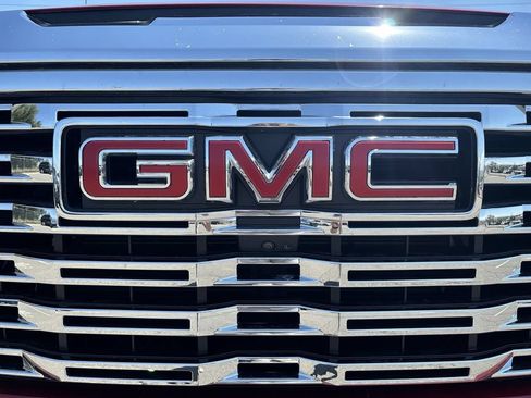 Used 2022 GMC Sierra 1500 Denali w/ Denali Reserve Package AWD/4WD image 37