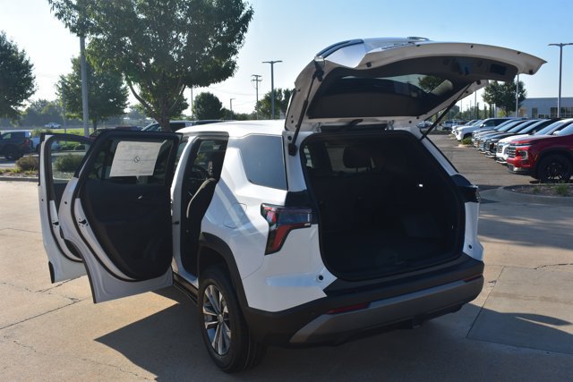 New 2027 Chevrolet Equinox LT FWD image 14