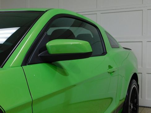 Used 2013 Ford Mustang Boss 302 w/ Boss 302 Accessory Pkg image 32