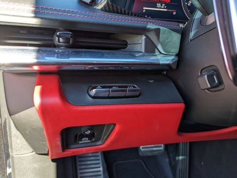 Used 2020 Chevrolet Corvette Stingray Premium Cpe w/ 3LT Preferred Equipment Group image 27