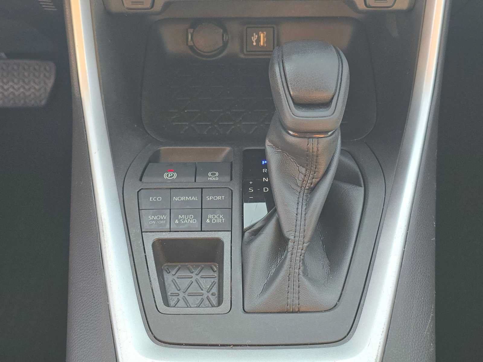 Used 2023 Toyota RAV4 XLE AWD/4WD image 29